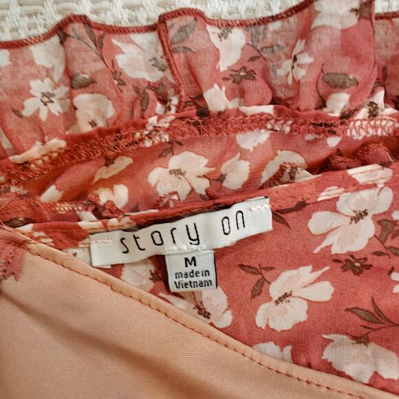 Story On Floral Ruffle Tiered Mini Dress – Size M – NWT – Pink Summer Sundress - Picture 5 of 6